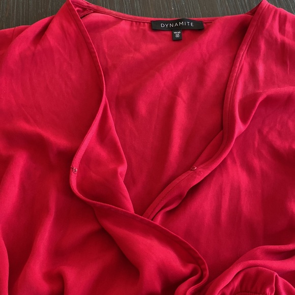 Dynamite ladies romper in gorgeous red color. Size extra small. - Picture 4 of 11